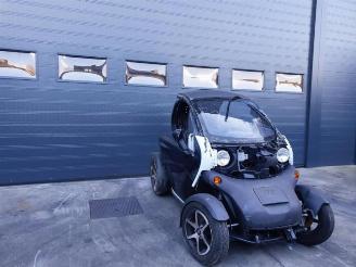 Vrakbiler auto Renault Twizy Brommobiel 2012 45 BRM  Elektrisch  4kW (5pk) RWD 2012-04 2020/5