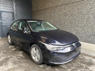 Uttjänta bilar auto Volkswagen Golf VIII (CD1) Hatchback 2019 1.0 TSI 12V Hatchback  Benzine 999cc 81kW 2021/3