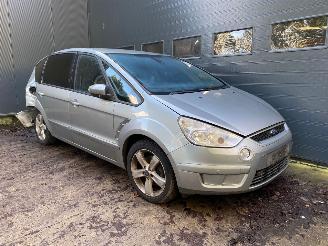 Vrakbiler auto Ford S-Max S-Max (GBW) MPV 2006 / 2014 2.0 16V Flexifuel MPV   1.999cc 107kW (145pk) FWD 2007/10