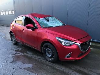 Vrakbiler auto Mazda 2 (DJ/DL) Hatchback 2017 1.5 SkyActiv-G 90 Hatchback  Benzine 1.496cc 66kW (90pk) FWD 2014-08/2017-11 2017/10