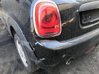 Mini  3-Drs (F56) Hatchback 2019 picture 9