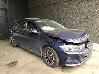 Uttjänta bilar auto Volkswagen Polo VI (AW1) Hatchback 5-drs 2021 1.0 MPI 12V Hatchback  Benzine 999cc 59kW (80pk) FWD 2021/2