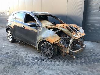 Vrakbiler auto Kia Sportage (QL) Terreinwagen 2017 1.7 CRDi 115 16V 4x2 Jeep/SUV  Diesel 1.685cc 85kW 2017/6