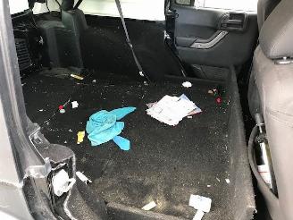 Jeep Wrangler Unlimited (JK) Terreinwagen 2007 / 2018 2.8 CRD 16V 4x4 Jeep/SUV  Diesel 2.776cc 147kW (200pk) 4x4 picture 16