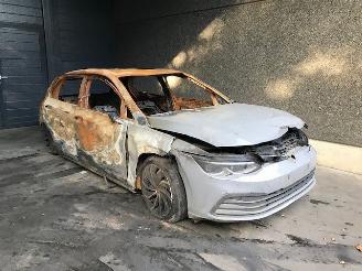 Uttjänta bilar auto Volkswagen Golf Golf VIII (CD1) Hatchback 20191.5 TSI BlueMotion 16V Hatchback  Benzine 1.495cc 96kW (131pk) FWD 2021/7