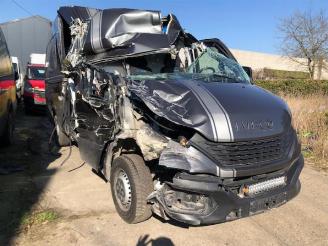 Vrakbiler auto Iveco Daily  2021/3