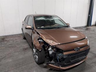Vrakbiler auto Hyundai I-20 i20 (GBB), Hatchback, 2014 / 2020 1.2i 16V 2016/2