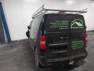 Salvage car Opel Vivaro Vivaro, Van, 2019 2.0 CDTI 177 2020/11