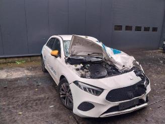 Uttjänta bilar auto Mercedes A-klasse A (177.0), Hatchback, 2018 / 2026 1.3 A-250 e Turbo 16V 2023/9
