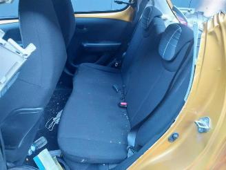 Peugeot 108 108, Hatchback, 2014 1.0 12V picture 11