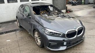 Vrakbiler auto BMW 1-serie 1 serie (F40), Hatchback, 2019 116d 1.5 12V TwinPower 2020/1