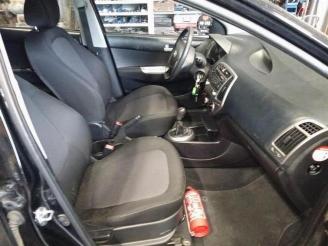 Hyundai I-20  picture 12