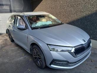 Uttjänta bilar auto Skoda Octavia Octavia Combi (NXAC), Combi 5-drs, 2019 1.0 TSI e-TEC 12V 2024/12