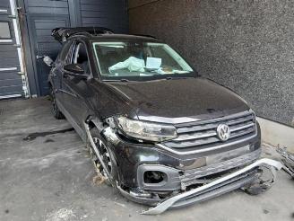 Vrakbiler auto Volkswagen T-Cross T-Cross, SUV, 2018 1.0 TSI 115 12V 2019/6