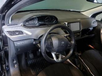 Peugeot 2008 2008 (CU), MPV, 2013 / 2019 1.2 Vti 12V PureTech 82 picture 10