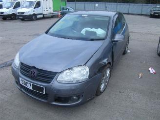 Vrakbiler auto Volkswagen Golf 2000cc benzine 2011/1