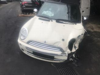 demontáž osobní automobily Mini Cabrio  2006/1