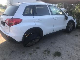 Vrakbiler auto Suzuki Vitara Benzine - 1600cc - 6vit - 2017/1
