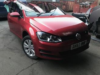 Uttjänta bilar auto Volkswagen Golf golf 7 - 1200cc - benzine - automaat 2012/1