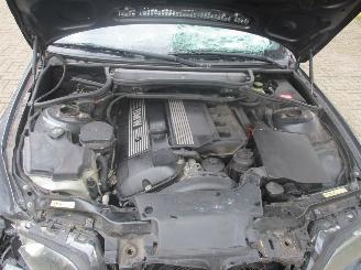 BMW 3-serie 325xi picture 12