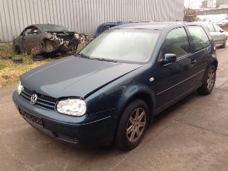 demontáž osobní automobily Volkswagen Golf  2003/1