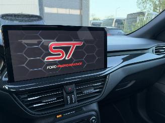 Ford Focus ST-X 280Pk Pano B&O Kuipstoelen picture 14