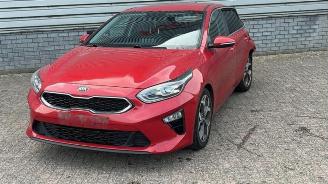 Kia Cee d Ceed (CDB5/CDBB), Hatchback 5-drs, 2018 1.0i T-GDi 12V picture 3