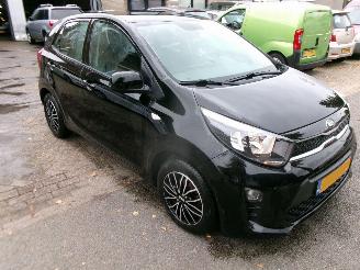 Kia Picanto 1.0 CVVT PLUSLINE AIRCO picture 4