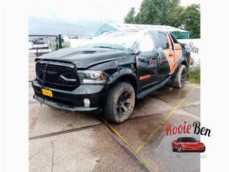 Dodge Ram 1500 Crew Cab (DS/DJ/D2), Pick-up, 2010 / 2018 5.7 Hemi V8 4x4 picture 2