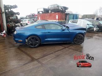 Ford USA Mustang Mustang VI Fastback, Coupe, 2014 2.3 EcoBoost 16V picture 3