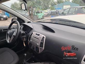 Hyundai I-20 i20, Hatchback, 2008 / 2015 1.2i 16V picture 18