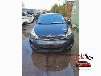 Vrakbiler auto Kia Rio Rio III (UB), Hatchback, 2011 / 2017 1.2 CVVT 16V 2012/11