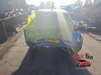 Volvo V-40 V40 (MV), Hatchback 5-drs, 2012 / 2019 2.0 D3 16V picture 5