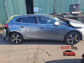 Volvo V-40 V40 (MV), Hatchback 5-drs, 2012 / 2019 2.0 D3 16V picture 4