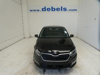 damaged passenger cars Skoda Fabia AMBITION 2019/9