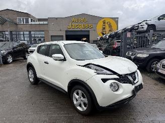 uszkodzony samochody osobowe Nissan Juke 1.6I AUTOMAT 2016/4