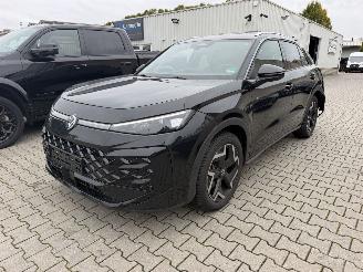 Voiture accidenté Volkswagen T-Roc 1.5 eTSI  R-Line / Nieuw model 2026/7