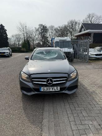 krockskadad bil auto Mercedes C-klasse C 220 D  COMBI 2017/3