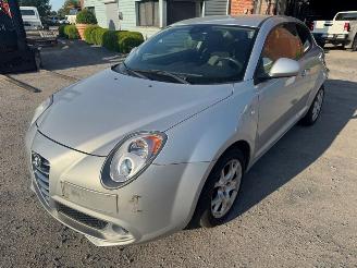 Vaurioauto  passenger cars Alfa Romeo MiTo  2008/10