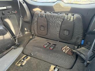 Peugeot 4007 PLATINUM picture 36