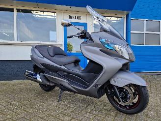 Suzuki  AN 400 BURGMAN picture 2