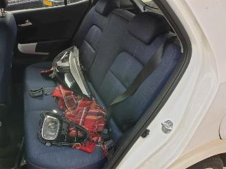 Kia Picanto Picanto (JA), Hatchback, 2017 1.0 12V picture 13