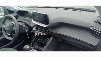 Peugeot 208 208 II (UB/UH/UP), Hatchback 5-drs, 2019 1.2 Vti 12V PureTech 100 picture 5