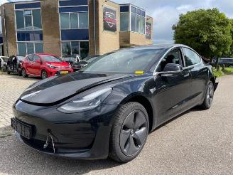 skadebil auto Tesla Model 3 Model 3, Sedan, 2017 Long Range AWD 75 kWh 2019/12