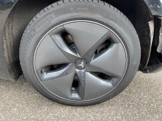 Tesla Model 3 Model 3, Sedan, 2017 Long Range AWD 75 kWh picture 16
