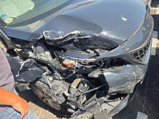 damaged passenger cars Peugeot 308  2017/3