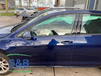Volkswagen Golf  picture 11
