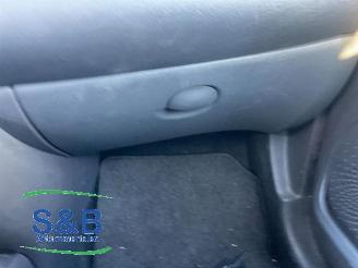 Renault Twingo Twingo II (CN), Hatchback 3-drs, 2007 / 2014 1.5 dCi 90 FAP picture 20