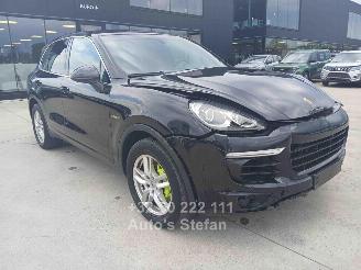 skadebil auto Porsche Cayenne S E-HYBRID 2015/6