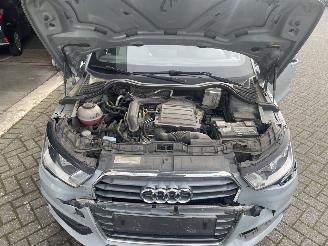 Audi A1 1.0 tfsi mooie auto!! picture 10